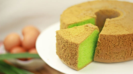 Fluffy Keto pandan cake